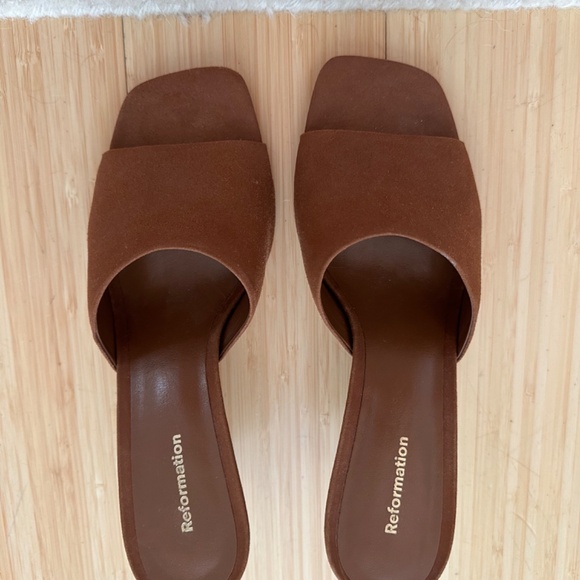 Reformation Enya Wedge Sandal - Picture 3 of 6